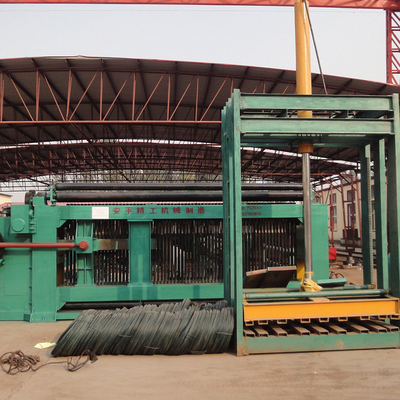 Trung Quốc Máy lưới dây lục giác rộng 3m màu xanh lá cây với tốc độ 50-100m / phút và đường kính cuộn 800mm nhà cung cấp
