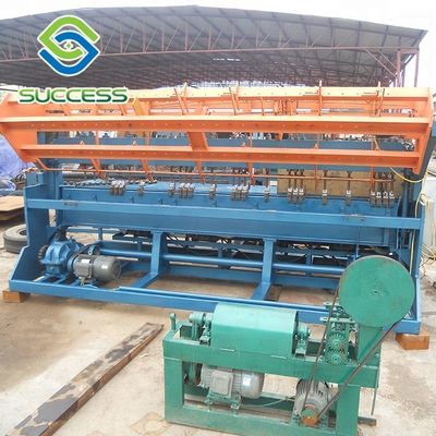 Trung Quốc Màu trắng 3-6 mm đường kính dây lưới làm máy hiệu suất cao nhà cung cấp