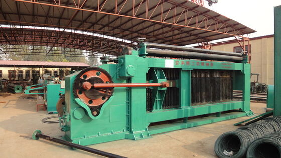 Trung Quốc Máy làm hộp đá Gabion hạng nặng, loại thiết bị lưới thép bền bỉ cho sản xuất và ứng dụng xây dựng Gabion nhà cung cấp